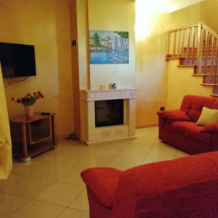Stefany Casa de Férias Peschiera del Garda